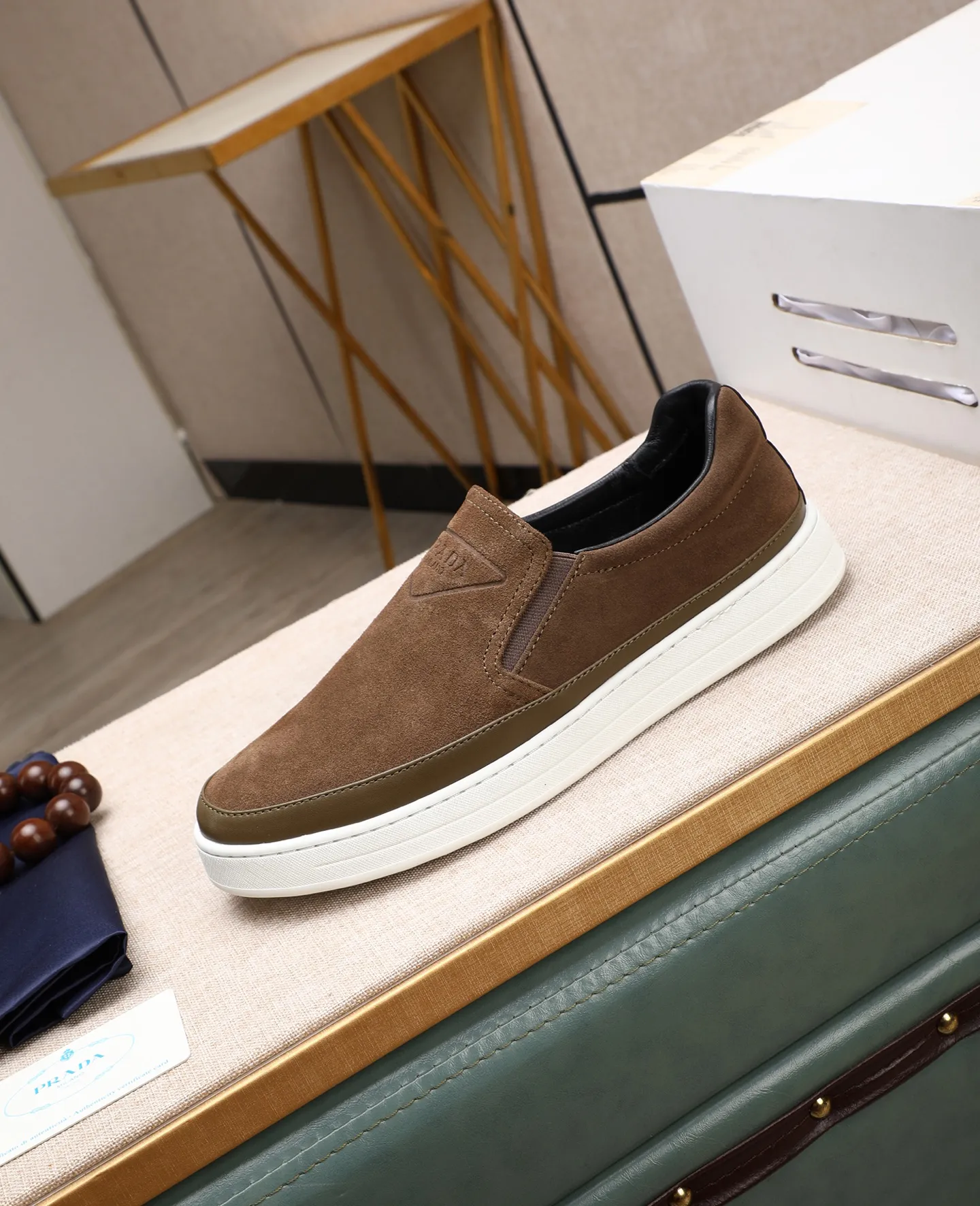 Men's men's shoes 💰440 🌹🌹[PRADA—Prada] latest model 🙈original replica! 👟👟👟Available here. The workmanship is top-notch. The upper is made of Italian 🇮🇹Imported calfskin. ❗️Breathable genuine leather lining @Suitable for travel. The original version has an enlarged engraved sole, making it suitable for all kinds of travels, showing low-key luxury. Let quality speak for itself. Color: Size: 38-44